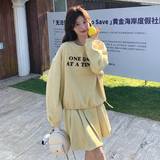黄色字母印花毛巾绣卫衣百褶半身裙两件套5852-P145-K208，女装套装/套裙，2C159