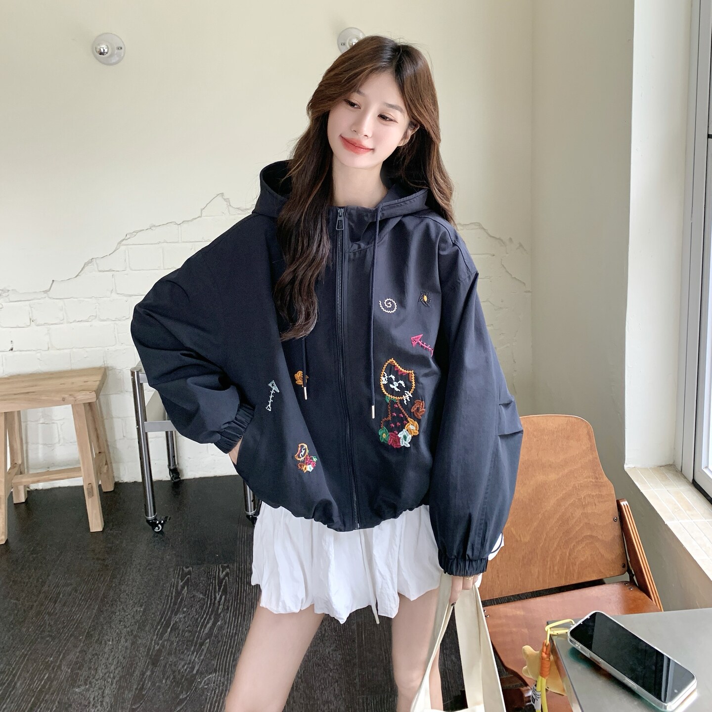 【现货】刺绣连帽短外套女2026新款外套2C227/3305/P165K238,女装短外套,2C227