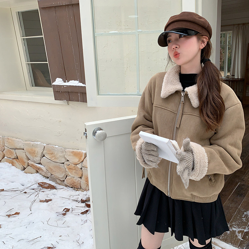 卡其色皮毛一体麂皮绒外套女2025冬季新款韩系简约加厚短款棉服潮,女装短外套,2D035