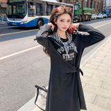 条纹披肩灰色休闲连衣裙女秋季2025新款流行韩系学院风小个子爆款，女装连衣裙，2C353