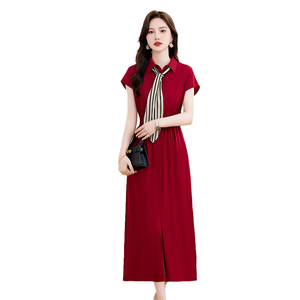 设计感红色衬衫连衣裙女2024夏季新款通勤时尚轻熟风收腰显瘦长裙图片
