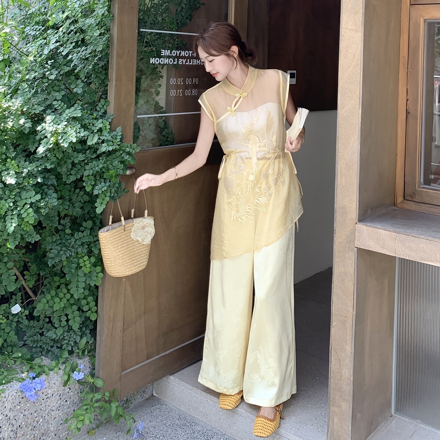 刺绣新中式国风衬衫阔腿裤套装女夏2025新款清冷系爆款两件套气质,女装套装/套裙,2C159