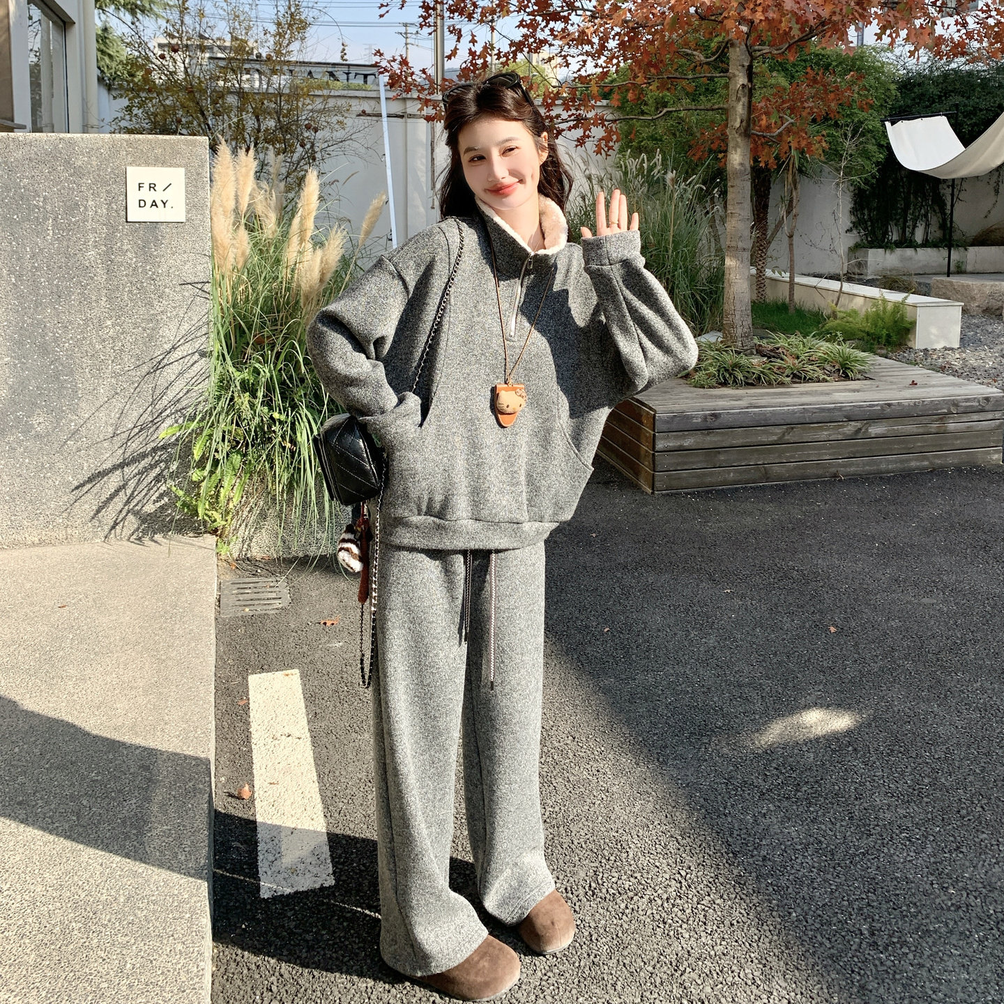 设计感慵懒风灰色加厚卫衣套装女冬季韩系休闲运动保暖加绒两件套,女装套装/套裙,2C166