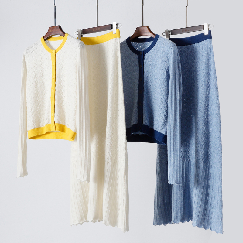 Fine-Spun Cashmere, Exquisite and Tight-Fitting, Contrasting Color Trim, Hollow-Out Knit Long-Sleeve Cardigan, A-Line Skirt Fashion Set Fine-Spun Cashmere, Exquisite and Tight-Fitting, Contrasting Color Trim, Hollow-Out Knit Long-Sleeve Cardigan, A-Line Skirt Fashion Set