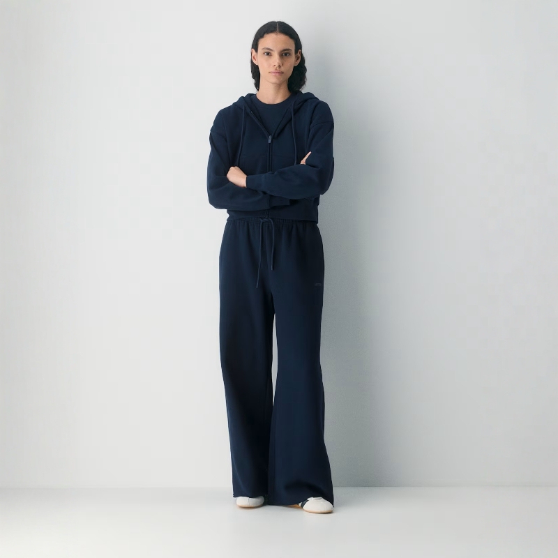 Aritzia Cozy Sweatfleece Mega Flutter Sweatpant Fleece-Trimmed Sweatpants