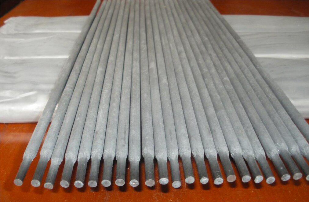 Abrasion-proof welding rod D276 high chromium manganese steel resistant gas erosion surfacing welding rod for railway track spiral machine bulldozer