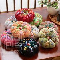 Hand embroidered fabric diy needle stick bag pumpkin storage needle bag Korean cross stitch tool pin bag 1
