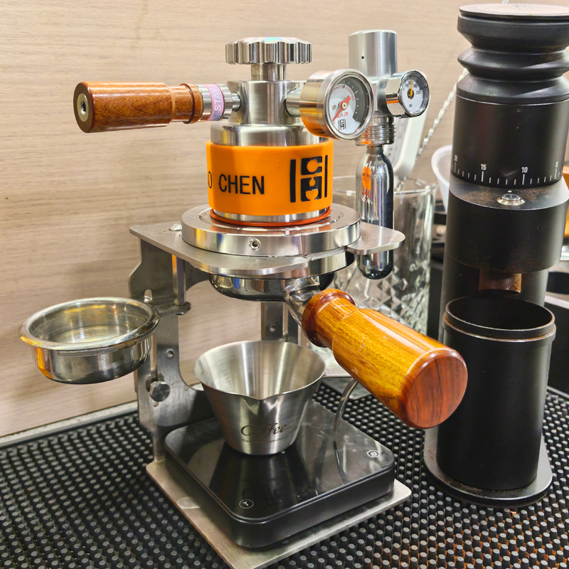 Haochen Pneumatic Coffee Maker G53 Freestyle Pot Italian Espresso Pneumatic Coffee Maker for Home, Business Trips, and Outdoor Use, Portable