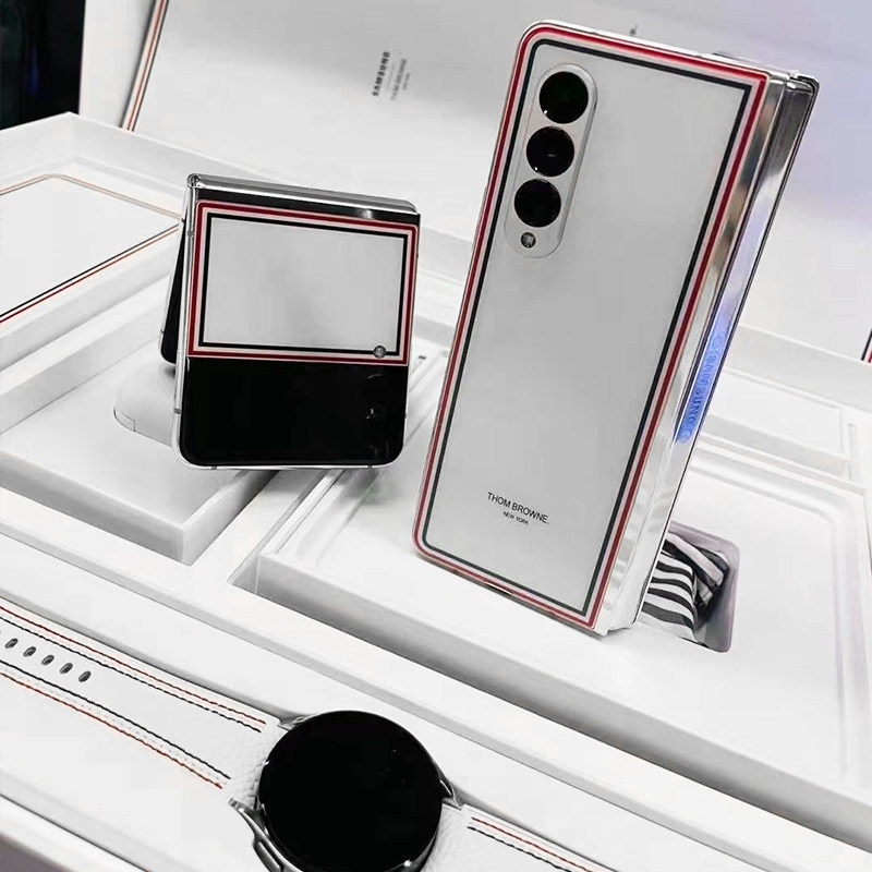 المنتج الفوري الجديد Galaxy Z Fold3 شاشة قابلة للطي TB Tom Brown المشترك Samsung Flip3 Limited Edition