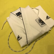 Yufeng Dojo-Taishan Jiekali Cool new WTF fabric product trend clothing pure white cardigan Taekwondo clothing cardigan