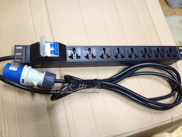 16A industrial plug dual P air switch leakage protection PDU 8-bit multi-purpose cabinet socket plug 3 m wire