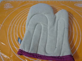 Baking thick gloves are very thick and good quality and don't worry about hot