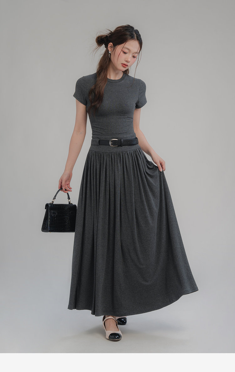 Стильные костюмы loveheynew气质简约时尚套装女春夏新款修身显瘦短t半身裙两件套