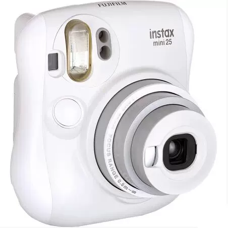 Fuji/Fujifilm Instax mini25 обзор камера сделана снимок в белом