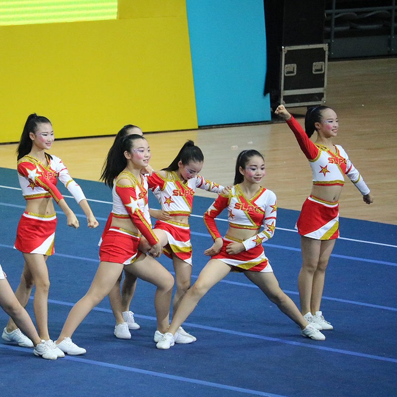 Customized cheerleader shows the Lara team clothing aerobics clothing new 19 group women