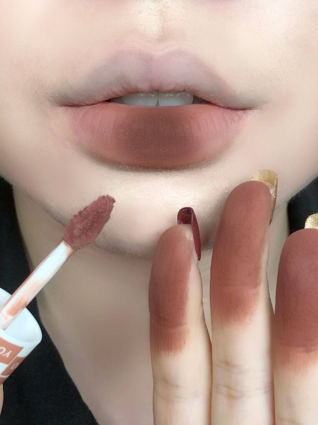 Hazelnut Milk Coffee Which drag sister can survive into you matte silver lip mud em21 light mixed blood cinnamon