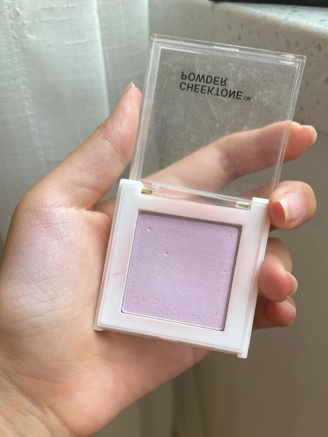 The face boom is solid with the Korean tonymoly blush P01 fluffy matt matt glossy apple creme blush