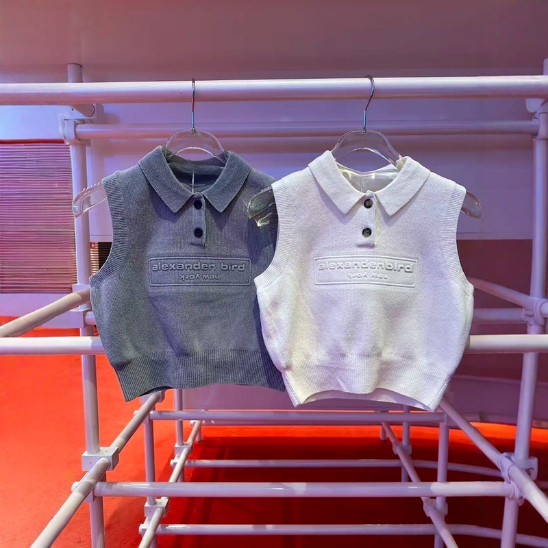 Shenzhen Nanyou Premium Goods King 2026 Spring/Summer New Polo Collar Sleeveless Knitted Vest Short Tank Top for Women