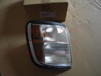 Isuzu Light Cavalry Assault Front Turn Sign Assembly Corner Light Japan