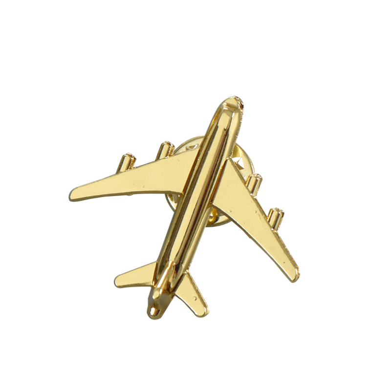 I Love Flying Golden Retro Aircraft Brooch Ornaments Male alloy Plated Gift for the Western Clothing Collar badge