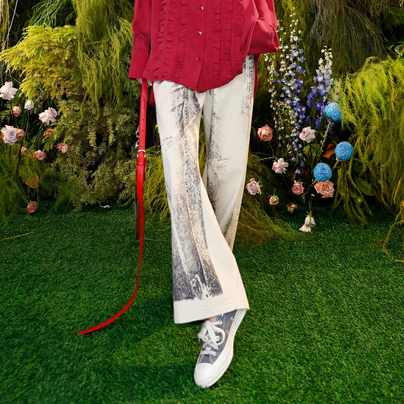 Huhuhoo Cotton and Linen Tie-Dye Graffiti Jeans for Women Loose Straight Wide Leg Street Art Deconstructed Style