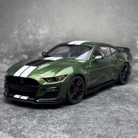 Autoart 1:18 Ford Mustang Shelby Gt500 Car Model