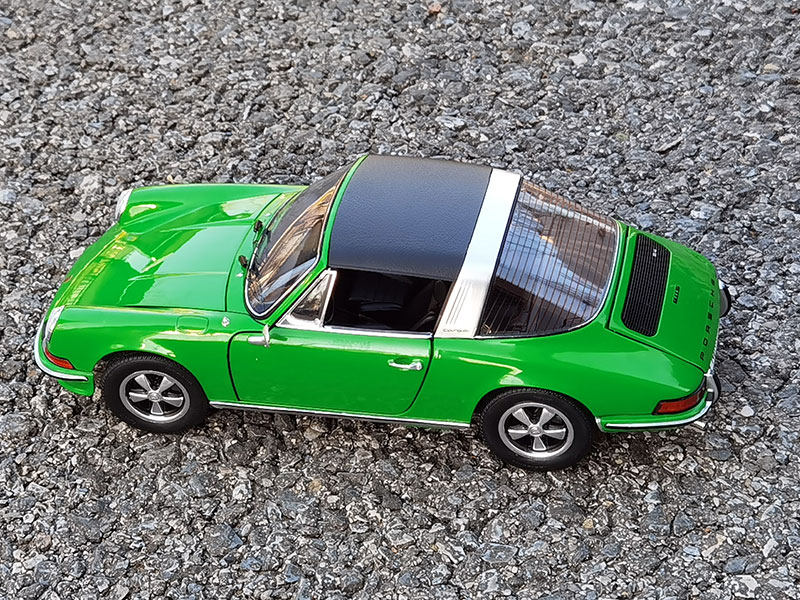 Schuco 1/18 911 S COUPE Diecast Car Model Gifts Collection Silver