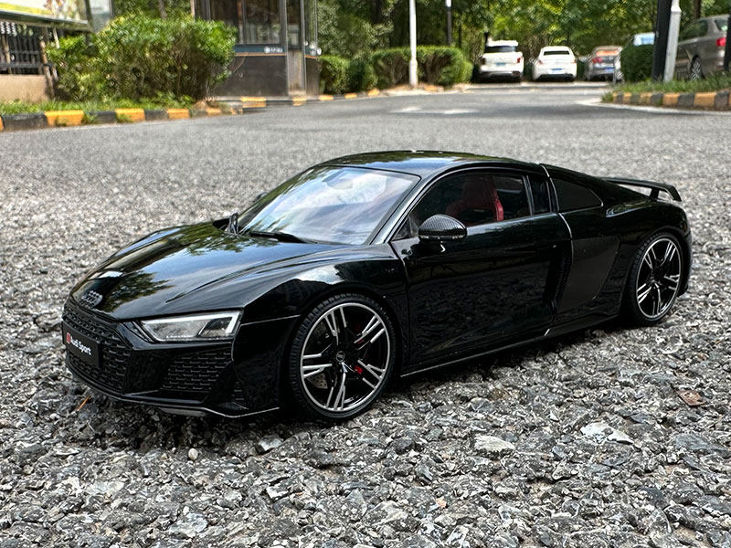 KengFai 1/18 R8 2021 Metal Diecast Model Car Toy Gift Hobby