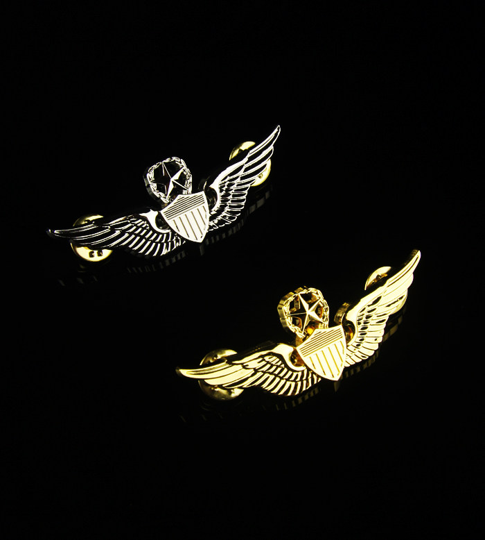 U.S. Metal Badge U.S. Army Air Corps Chest Badge U.S. Army Flying Skills Badge