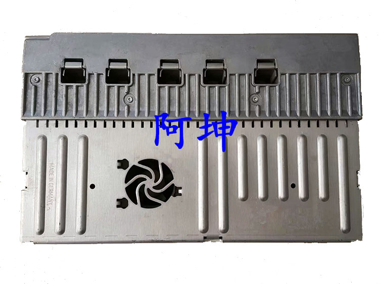 Suitable for the Benz 221 S S300 S300 S350 S400LHarmanL7 S400LHarmanL7 power amplifier radio module