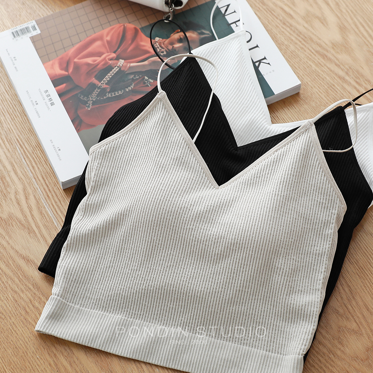 Fat Ding Majestic ~ Sexy ~ sexy V collar slim shoulder strap short vest dew back B preparation without steel tug bra