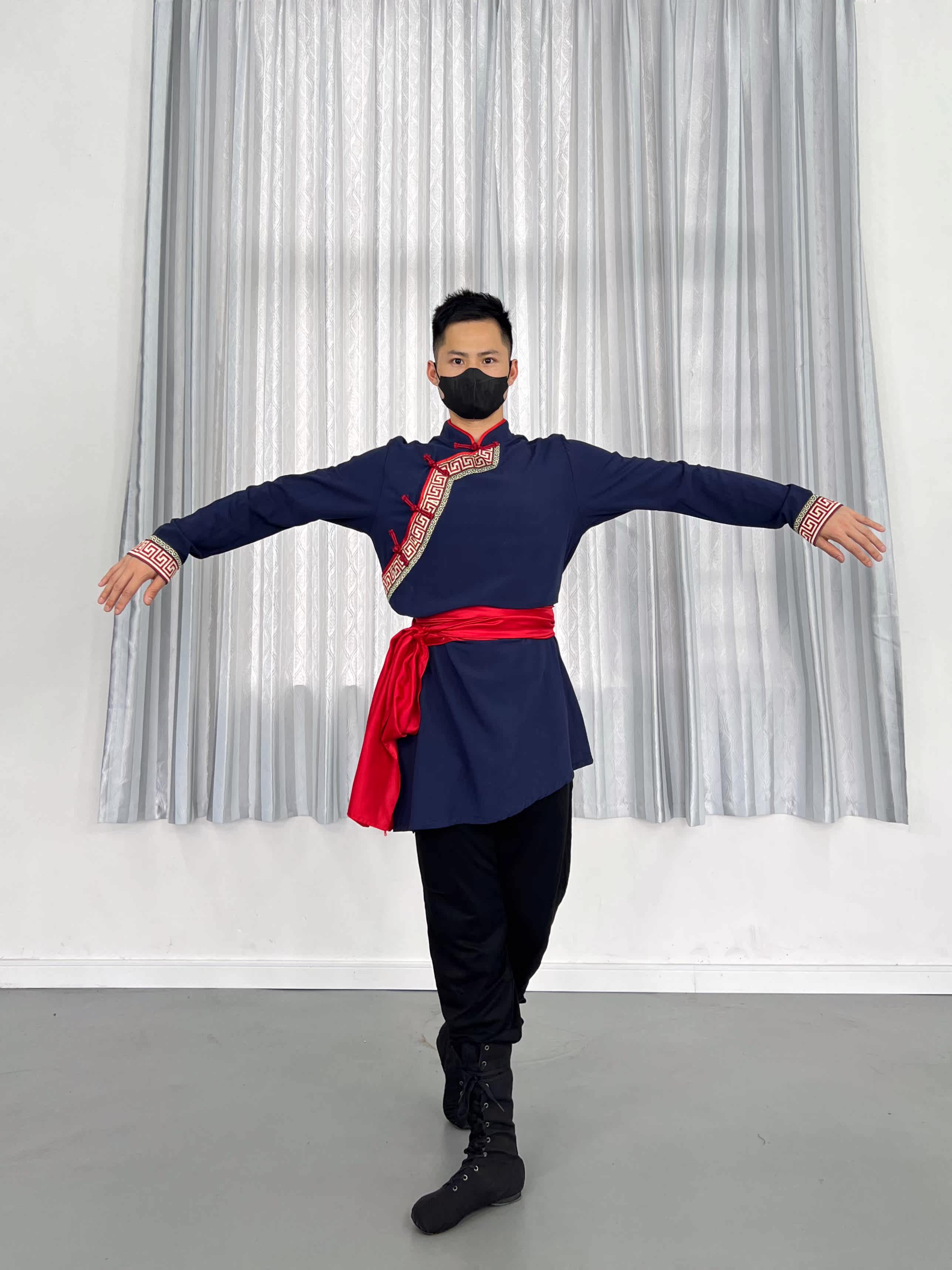 Men's Mongolian Mongolian dance costumes custom-made combination of ethnic minorities performance costumes Yikaomin Dabei dance new style - Taobao