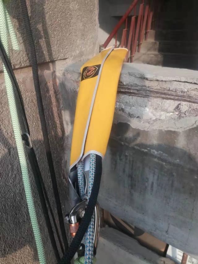 Rock climbing caving rescue rope protective cover wear-resistant and wear-resistant