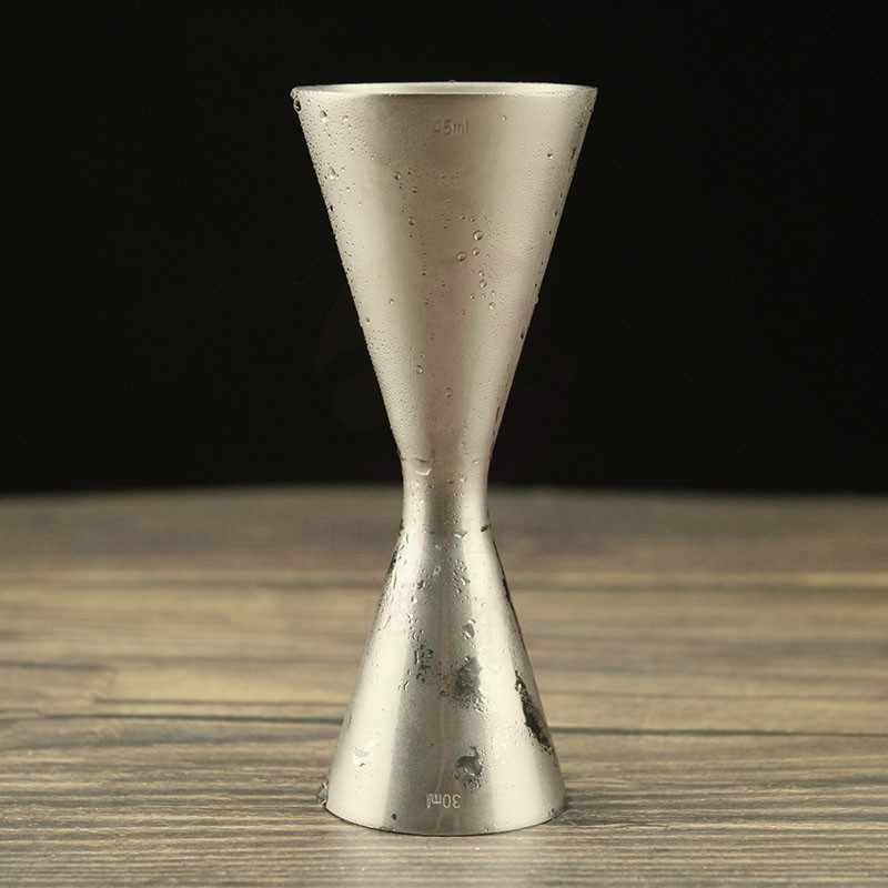 Sake 30 60ml Stainless steel one-piece bartender measuring cup Japanese-style with scale Oz cup measuring cup