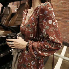 Star's same V-neck Chiffon bottom dress for women 2020 spring and autumn new retro floral knee length skirt