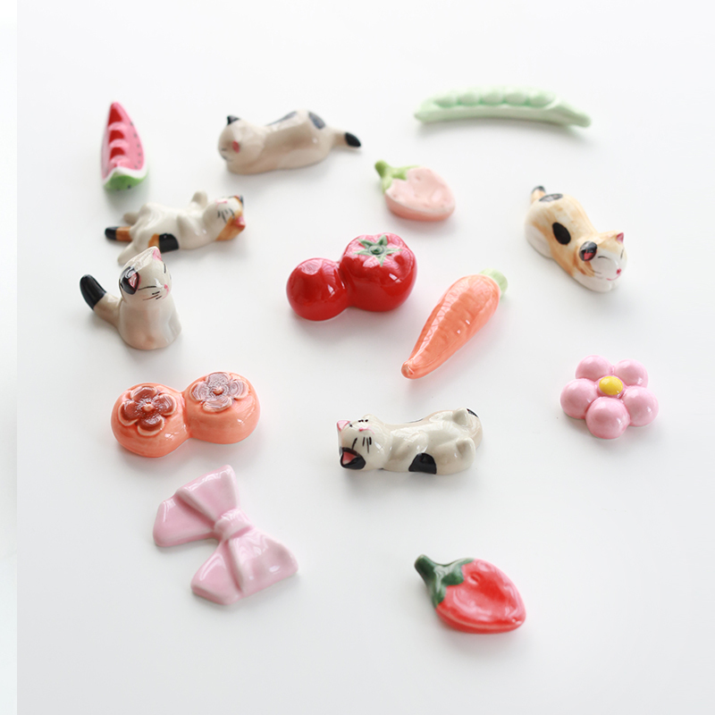Hand-Painted Ceramic Rabbit Cherry Blossom White Rabbit Chopstick Rest Chopstick Holder