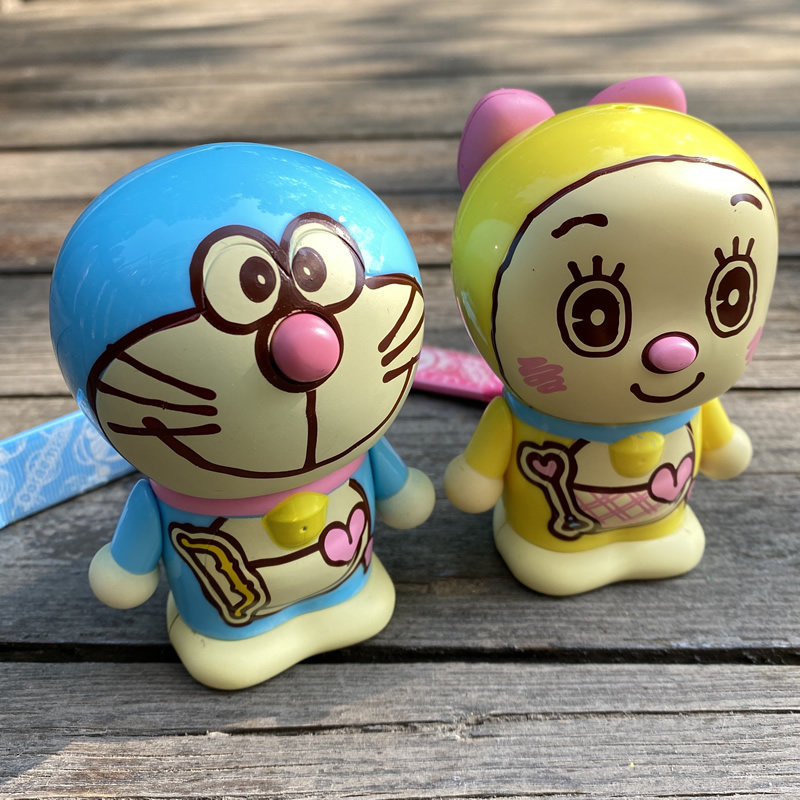 Childlike Meng Meng's family Doraemon Dreams Boy Lovers Swing Piece Children Plastic Toys Automatic Little Fan 2-Taobao
