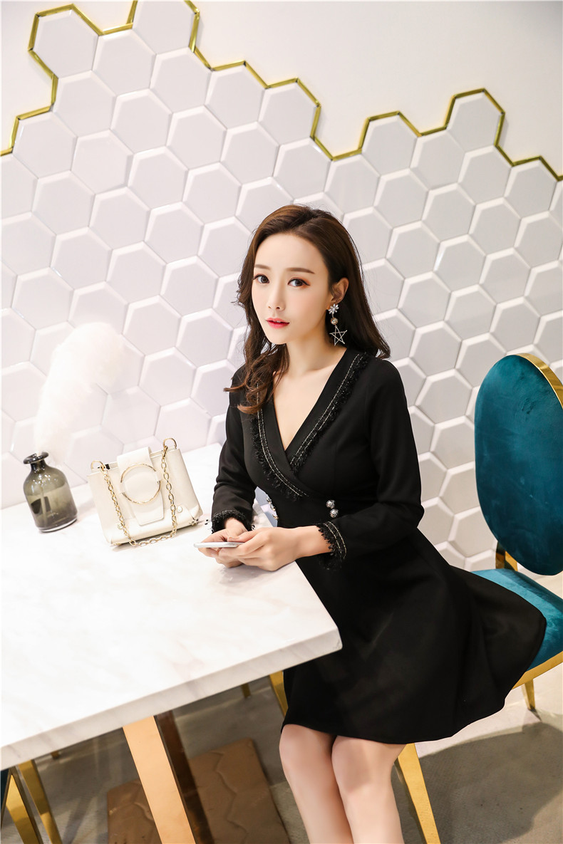 VK旗艦店 韓系V領名媛性感小黑裙時尚長袖洋裝