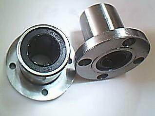LMF16UU LMF16UU LMF16 16 * 28 * 37 Round flange Straight bearing inner diameter 16 outer diameter 28 length 37 mm