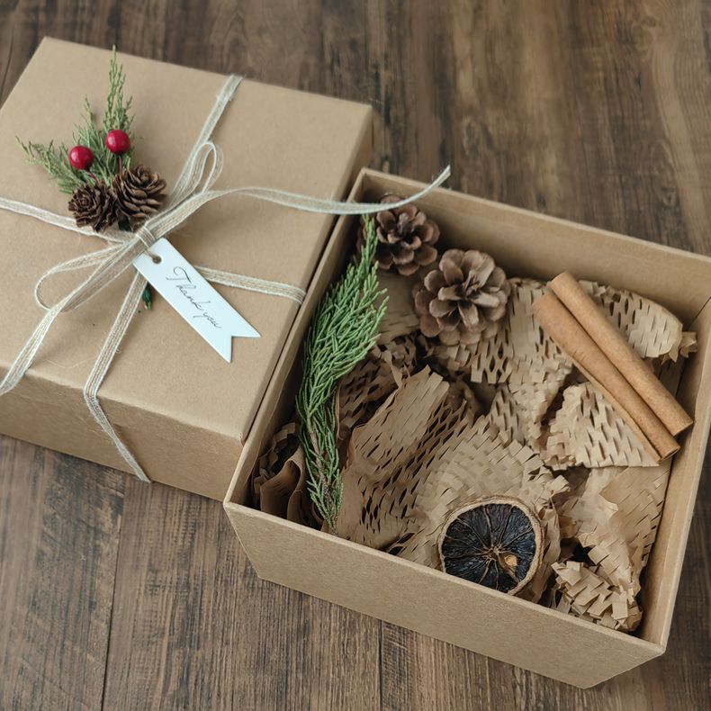 Christmas Gift Box Kraft Paper Empty Box Christmas Eve Birthday Gift Packaging Box High-End Niche Christmas Gift Box