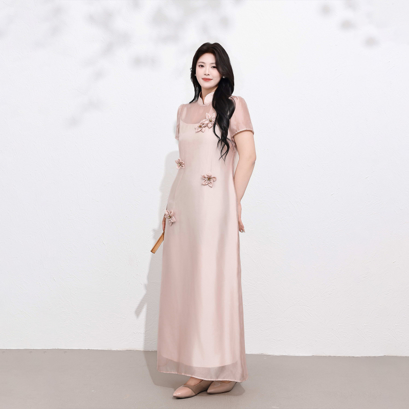 Plus-Size Women's Clothing for Chubby Girls, New Chinese-Style Pink Modified Qipao Dress, Summer Short-Sleeve Long Dress with Three-Dimensional Floral Design