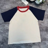 Простая одежда для родителей и детей для семьи из трех человек. Новая летняя семейная одежда 2025 года с короткими рукавами. Футболки, которые вышли на улицу и представляют собой универсальную одежду для матери и дочери.