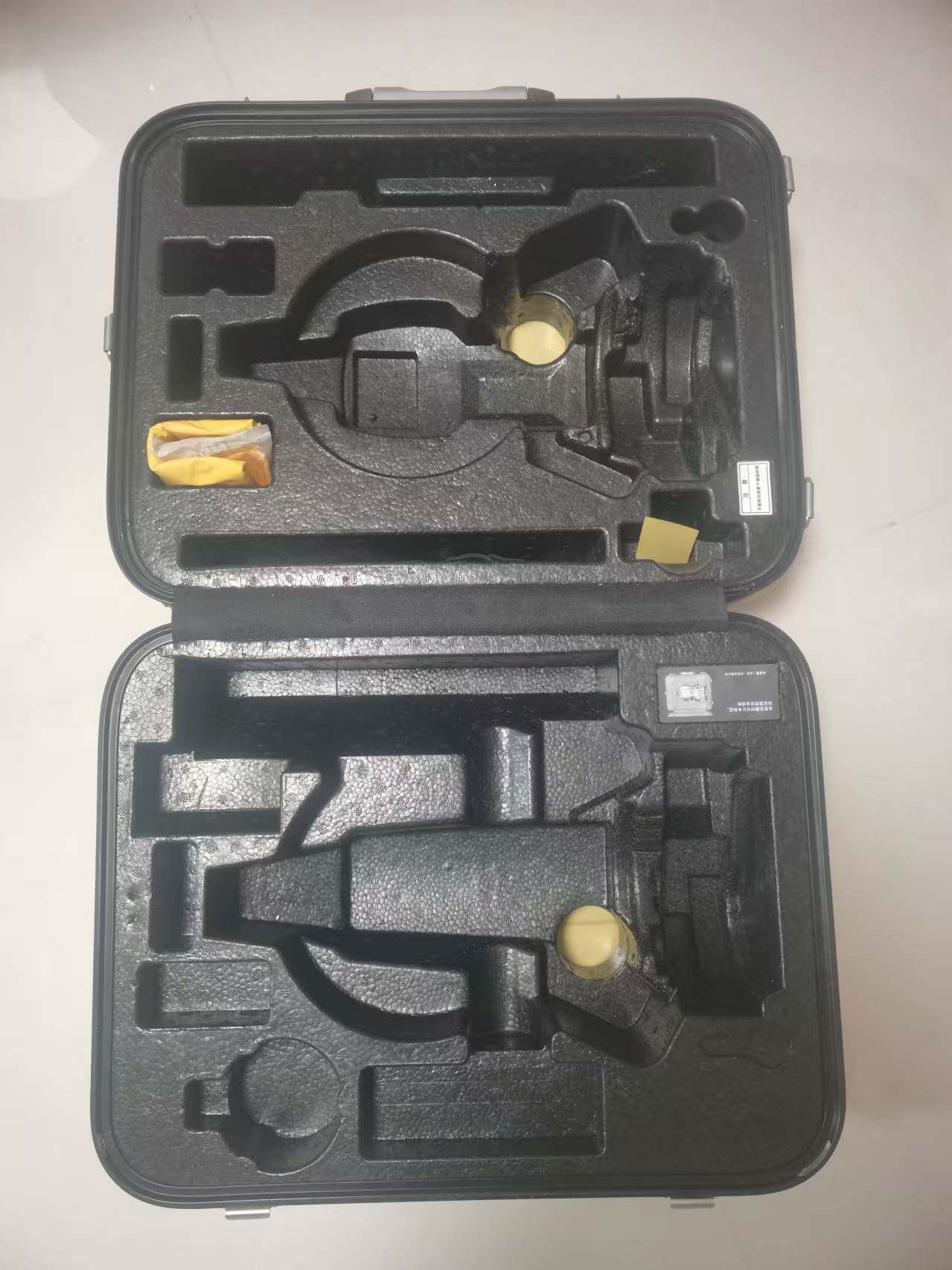 Тахеометр 高端的全站仪拓普康gpt-102r全新，未用，按照二手价出 Topcon