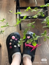 Обувная застежка 太好看了小红书推荐blackpink配色crocs洞洞鞋配饰休闲套装171