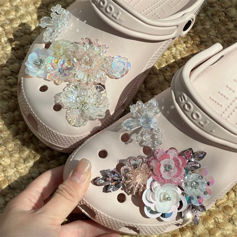 New Crocs Shoe Accessories High-End Shoe Buckle Heavy Industry Crystal Flower Shoe Flower Adaptation Crocs Slippers Accessories