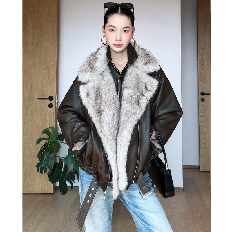 Cizzlemore【Song of the North】Fur Collar Short Shearling Coat for Women, Winter Thickened Short Coat