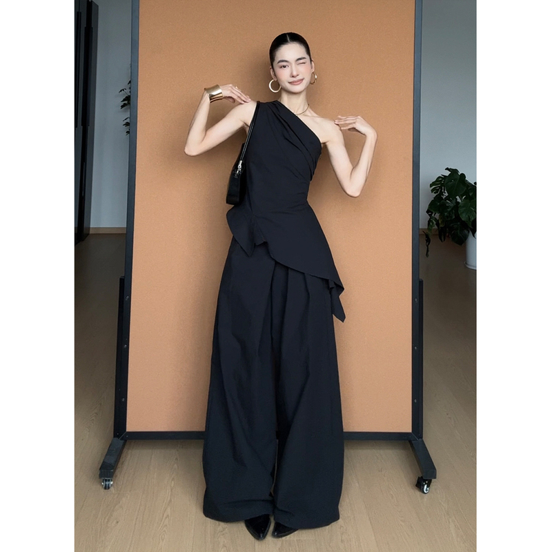 Cizzlemore【 2inch 】Asymmetrical Shoulder Vest with Irregular Hem, Elegant High-Waisted Slimming Wide-Leg Pants Set Cizzlemore【 2inch 】Asymmetrical Shoulder Vest with Irregular Hem, Elegant High-Waisted Slimming Wide-Leg Pants Set