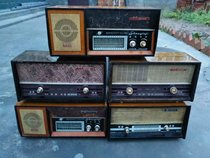 Antique collection Nostalgic folk Old-fashioned radio Folk Miscellaneous Bar Hotel window ornaments Hot sale Old objects