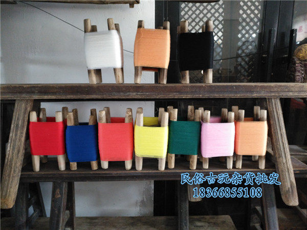 Best selling nostalgic folk old objects, old loom tool accessories with line flowerpot holder, personalized decorative ornaments