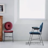 Дизайнерская индивидуальная итальянская простая домашняя железная столовая кресло для переговоров по переговорам по переговорному стулу моделя Комната Кофейня Стул